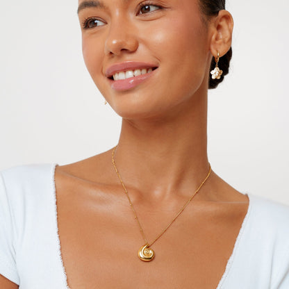 Collar de conchas