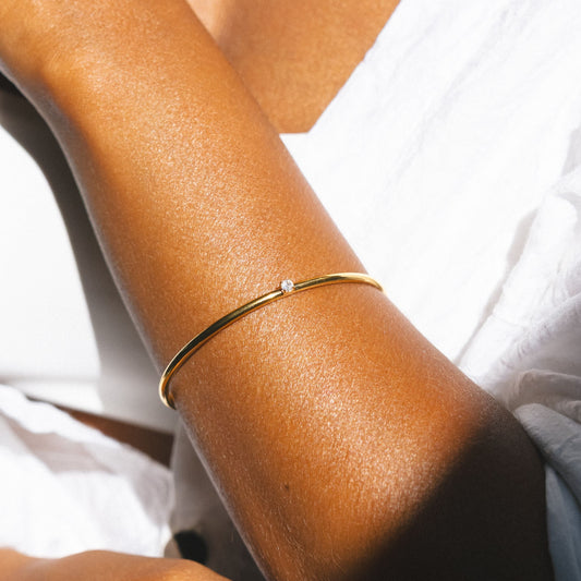 Brazalete solar delgado