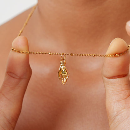 Collar de mano guardiana