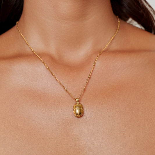Collar de escarabajo